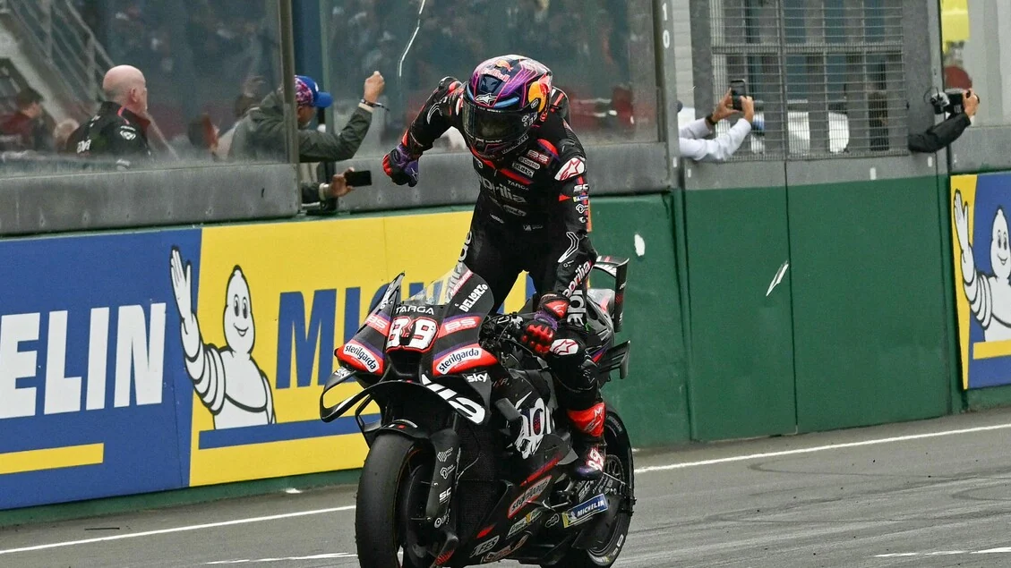 Motogp: Martin beffa Bezzecchi, Aprilia trionfale in Francia