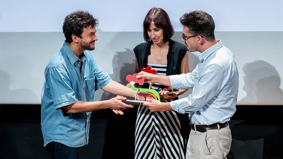 Eva Libertad y Guillermo Galoe recogen el Premio Cine, Ayuda y Solidaridad 'Pilar Bardem' 2026