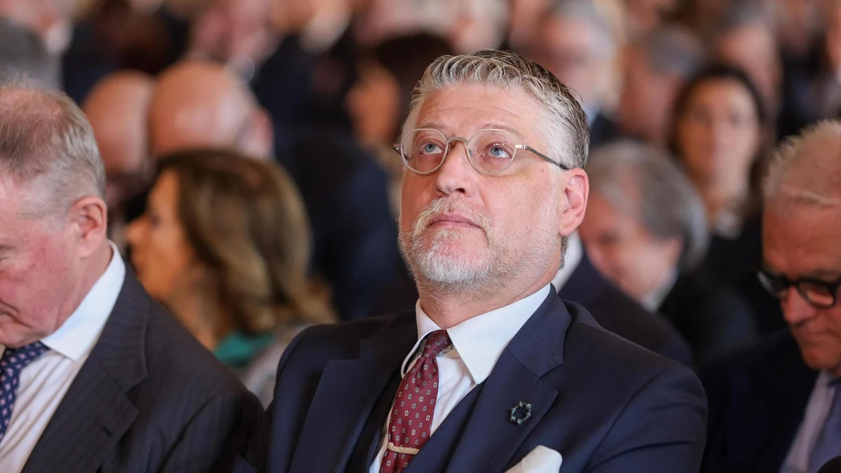 Giuli e i “nemici” di FdI. Cosa c’è dietro il repulisti alla Cultura