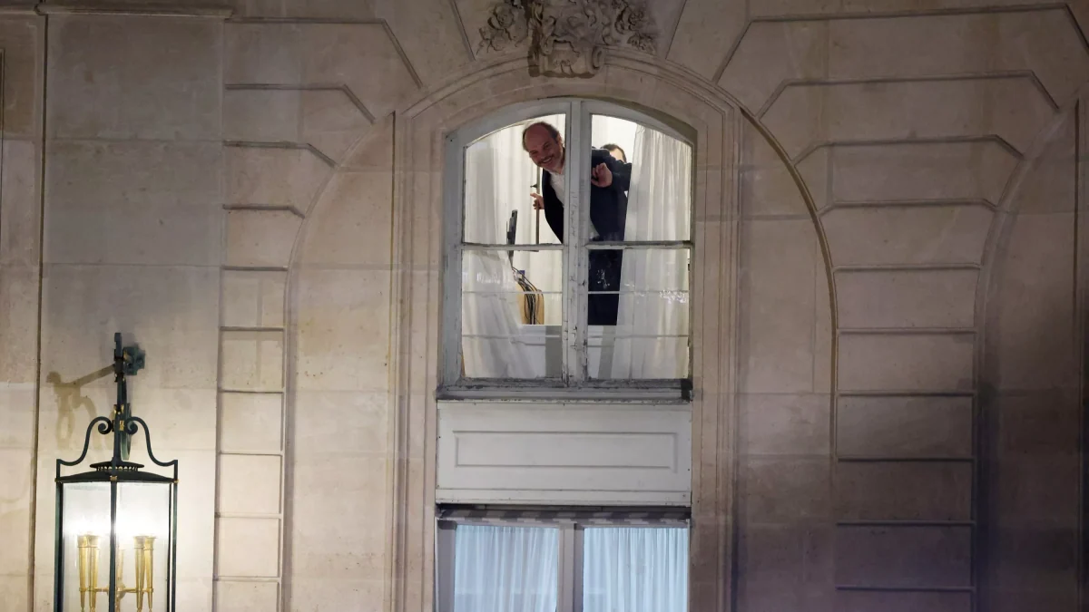 Pots de retrouvailles, association, projet de pèlerinage… Comment les fidèles d’Emmanuel Macron s’organisent pour l’après-2027