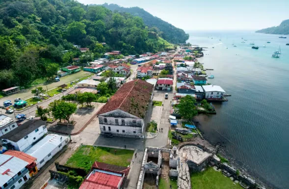 Inversionistas dominicanos y europeos, interesados en las costas panameñas de Colón