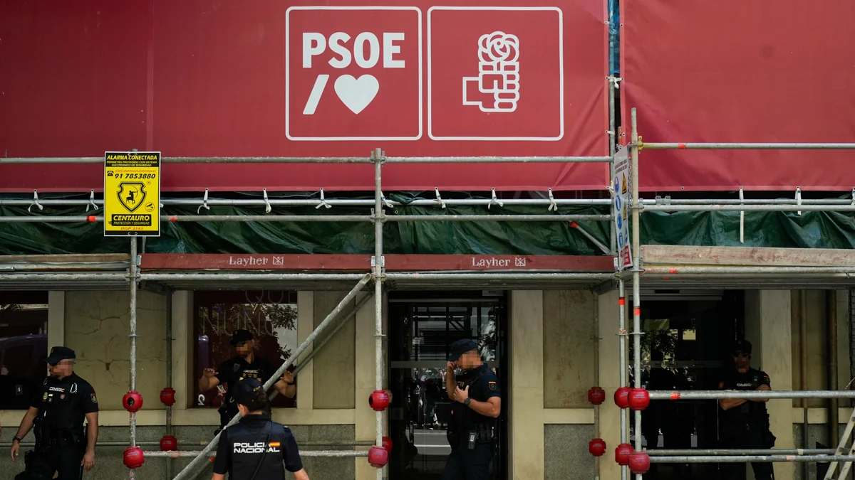 EL MUNDO accede en exclusiva al auto de las cloacas del PSOE: el juez sitúa el comienzo de la trama criminal con la Carta a la Ciudadanía de Sánchez tras la imputación de Begoña Gómez