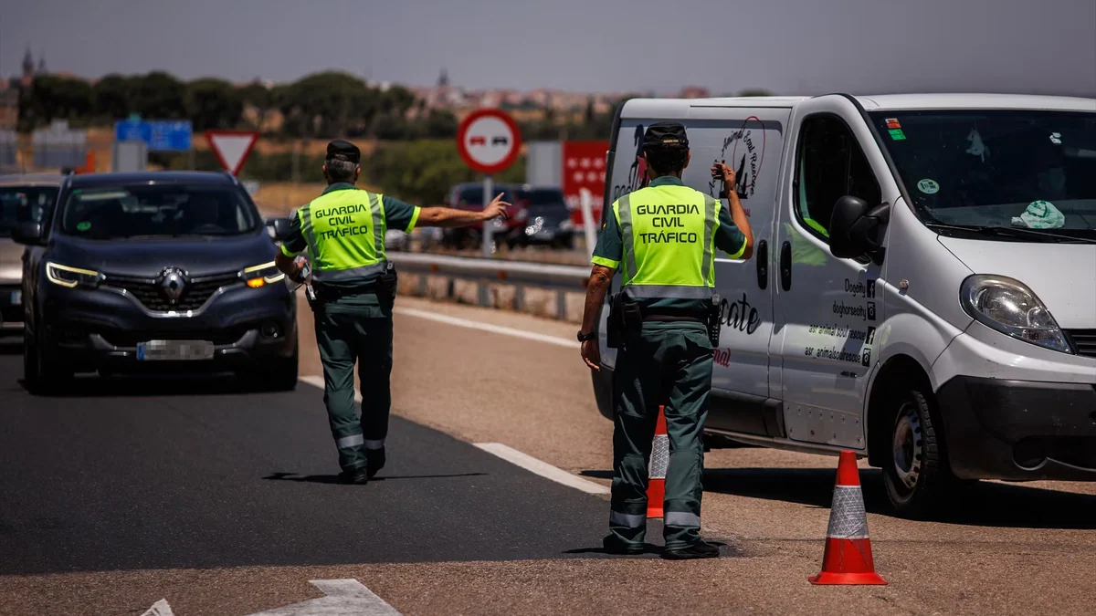 La Guardia Civil desmonta varios mitos sobre los controles de alcoholemia: “Con un antiácido das negativo”