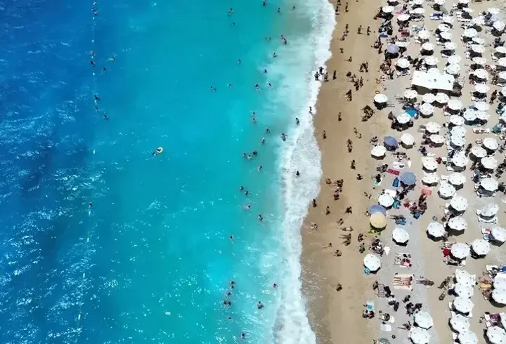 Türkiye turizmde dünyada ilk 4'e girdi! Uluslararası turist sayısında dikkat çeken başarı