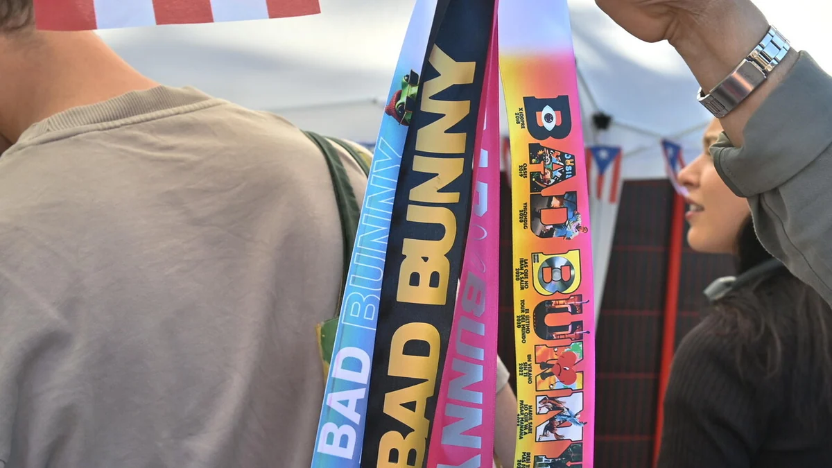 Bad Bunny infiamma Milano: "La Maura parla spagnolo"