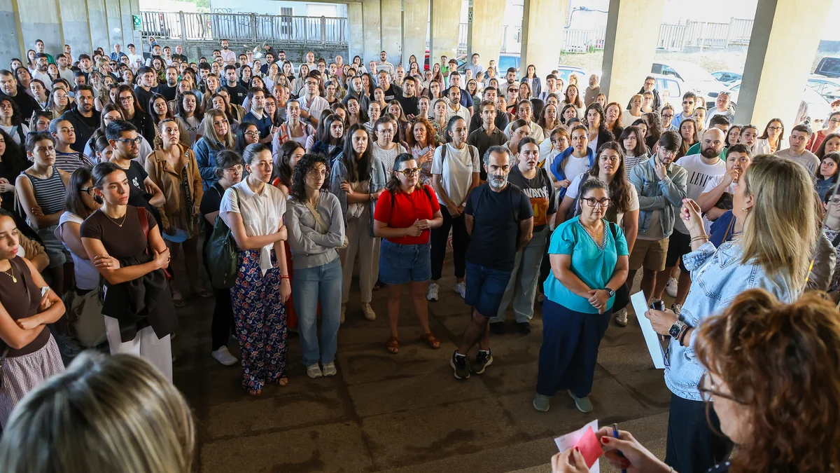 Alerta por la oleada de suspensos en las oposiciones a profesor, del 83% en Castilla y León al 63% en Murcia: "Es increíble la cantidad de faltas de ortografía en los aspirantes jóvenes"