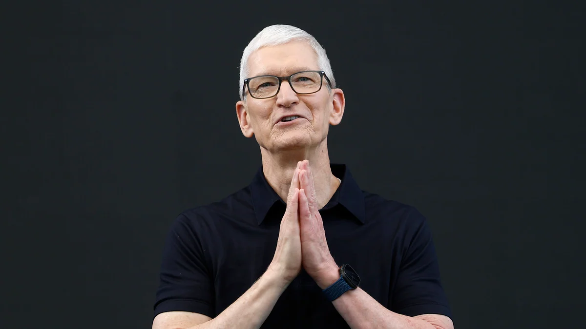 How Apple stock rode the AI rollercoaster to record highs in 1 chart
