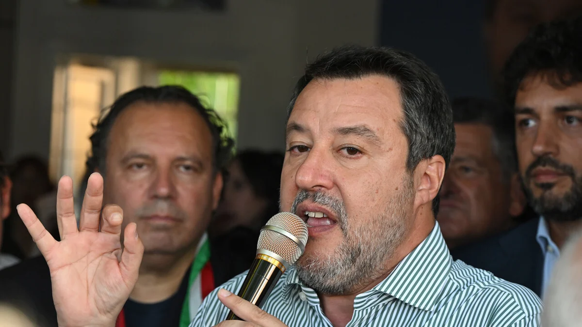 Salvini a Bollate dopo la prima notte in carcere di Roggero