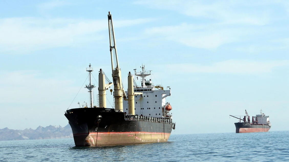 Gli Usa hanno colpito postazioni radar iraniane di sorveglianza costiera a Goruk e sull'isola di Qeshm