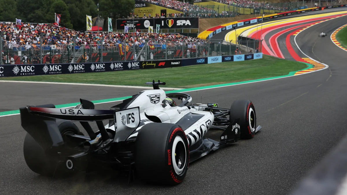 Esta será la última carrera que afronte Checo Pérez en Fórmula 1 antes de las vacaciones de verano