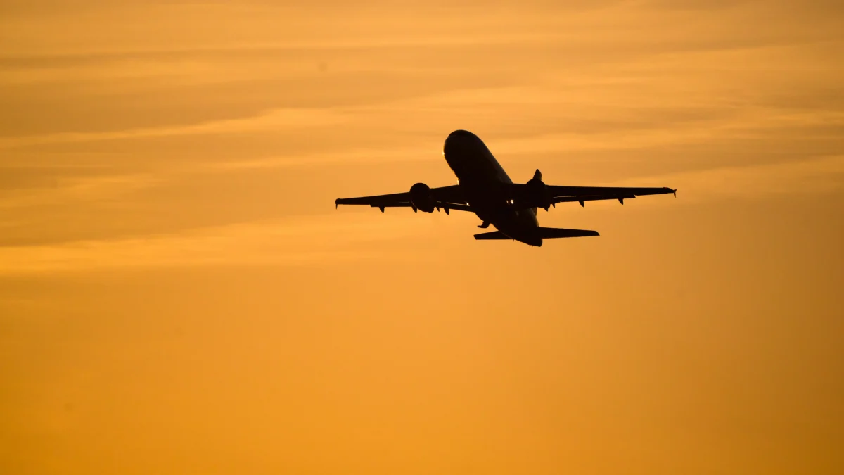 Kerosin-Engpässe: Flughafenverband warnt vor Millionen Flugstreichungen