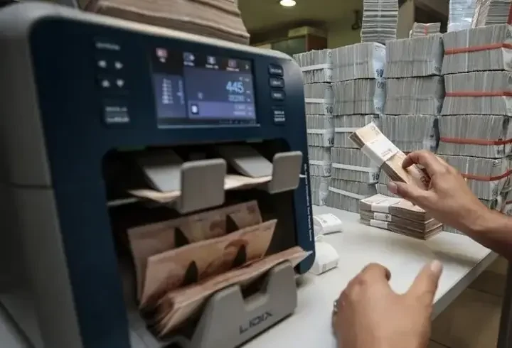 Bankacılık sektörünün toplam mevduatı geriledi