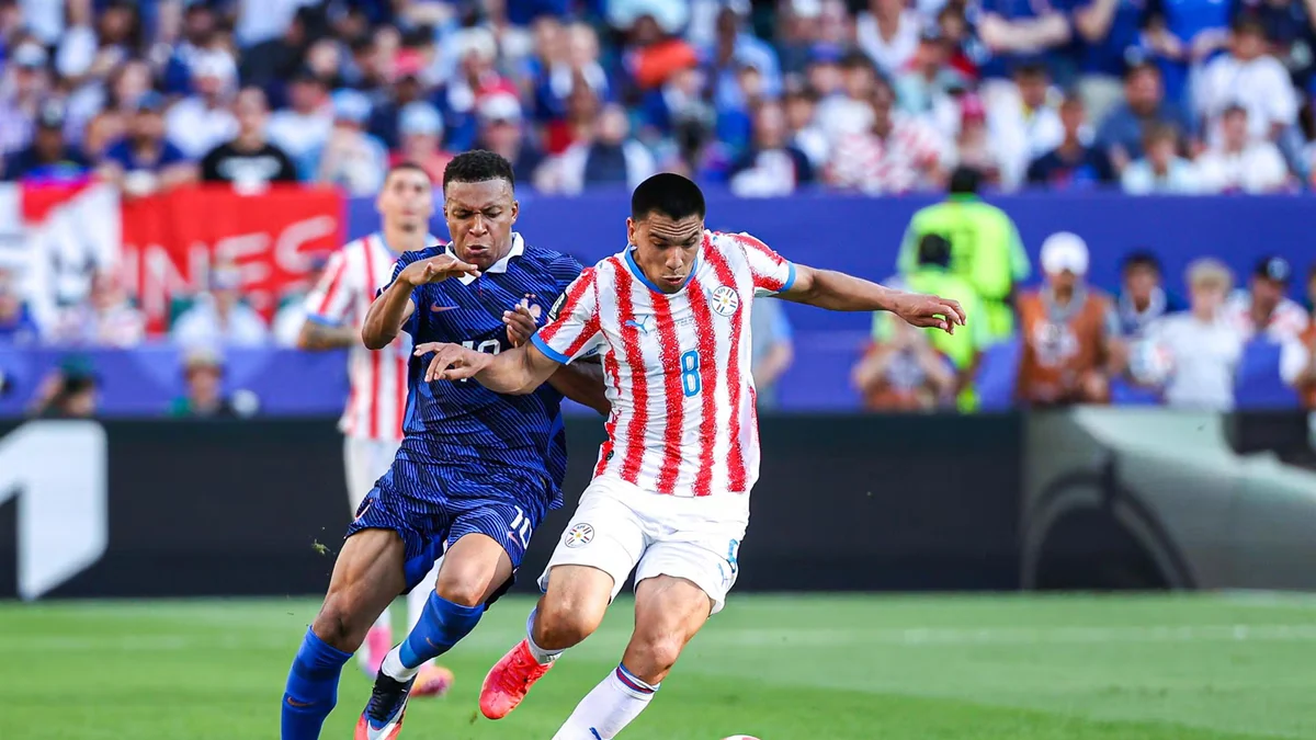 El Gobierno de Paraguay condena los insultos racistas de una senadora paraguaya a Kylian Mbappé