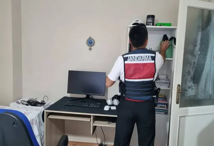 SON DAKİKA... MİT’ten 2 ilde eş zamanlı operasyon: Kredi kartı şebekesi çökertildi