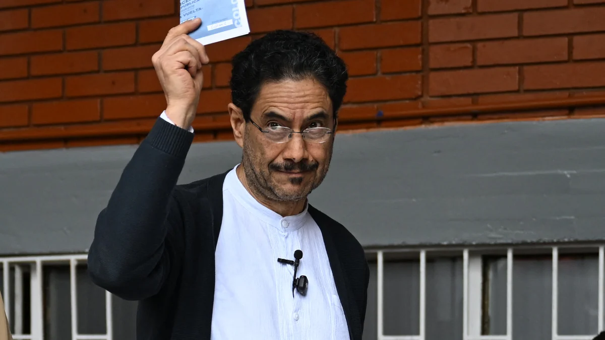 La izquierda colombiana amenaza con violencia si gana Abelardo de la Espriella