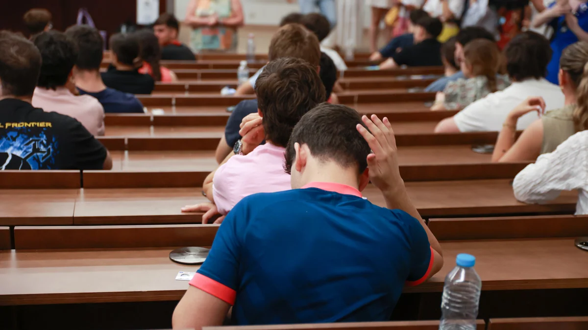 Puedes entrar a la universidad aunque suspendas la PAU: estas son las alternativas al acceso tradicional