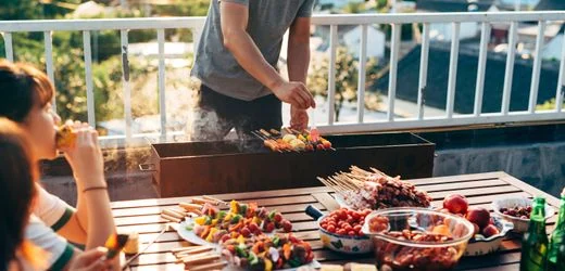 Grillen: Was auf dem Balkon und im Garten erlaubt ist und was nicht