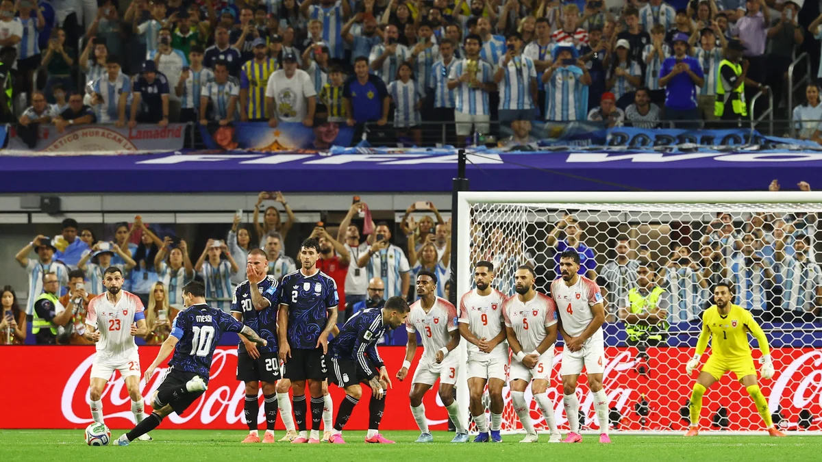 El gol de tiro libre de Lionel Messi ante Jordania en el Mundial: el efusivo festejo de Anto Roccuzzo con sus hijos