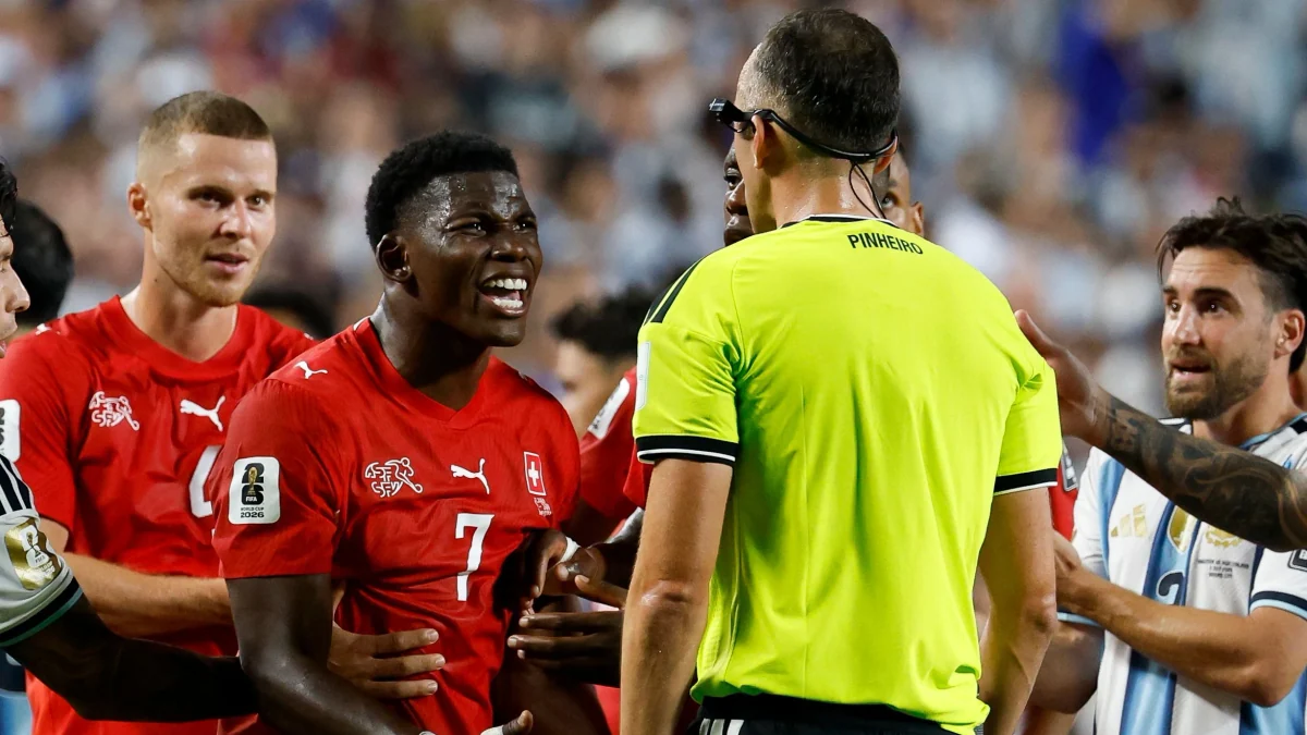 WM-Aus für die SChweiz: Breel Embolo mit der Lizenz zum Fliegen