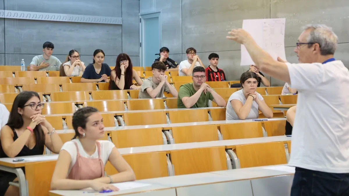 España no despega en talento académico: solo el 10,6% de los estudiantes es de alto rendimiento, por debajo de la media de la OCDE y de países como Francia