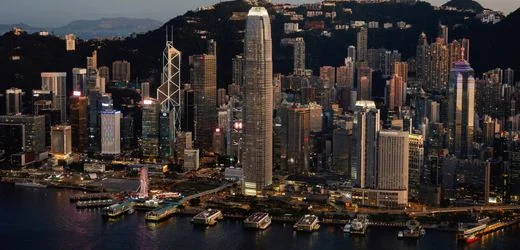 China fürchtet sich vor Buchlesern in Hongkong – Festnahmen