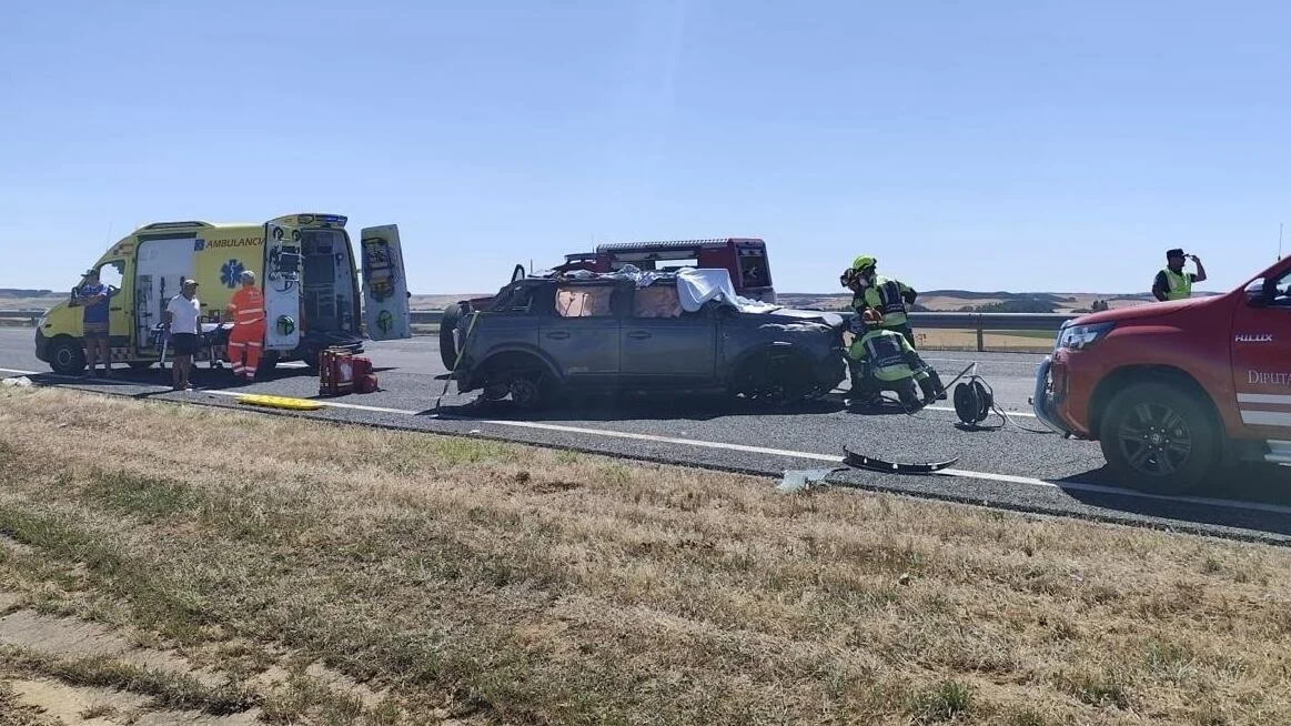 Luto en Ribera del Duero por la muerte de un conocido bodeguero, su mujer y dos de sus hijos en un accidente de tráfico: “Estamos rotos”