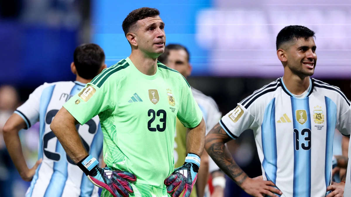 La fuerte autocrítica del Dibu Martínez tras la clasificación de Argentina a cuartos de final: “Tengo que atajar mejor”