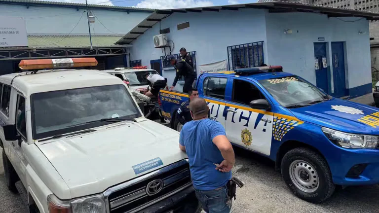 Amenazó a vecinos con un arma, se enfrentó a la PNC y terminó muerto de un infarto en Guatemala