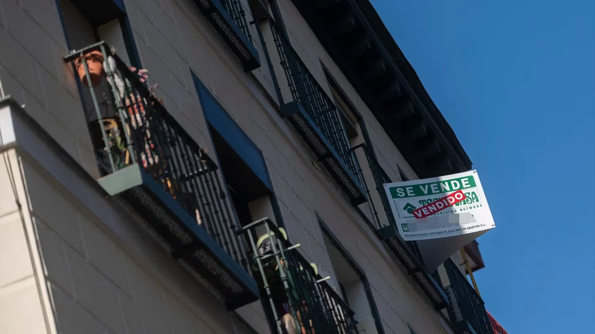 En España faltan viviendas, pero solo el 70% de las construidas se destina a primera residencia: 7,7 millones están vacías o son secundarias