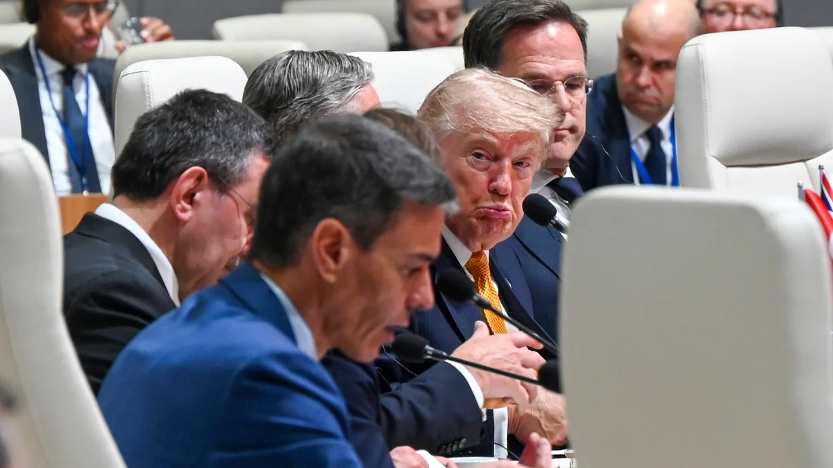 Europa aplaca a Trump con más gasto en Defensa y lo implica frente a Rusia