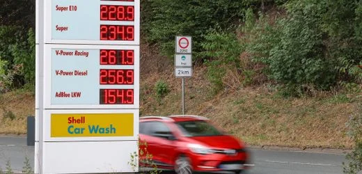 Benzin und Diesel: Spritpreise steigen erneut und nähern sich teils Rekordniveau