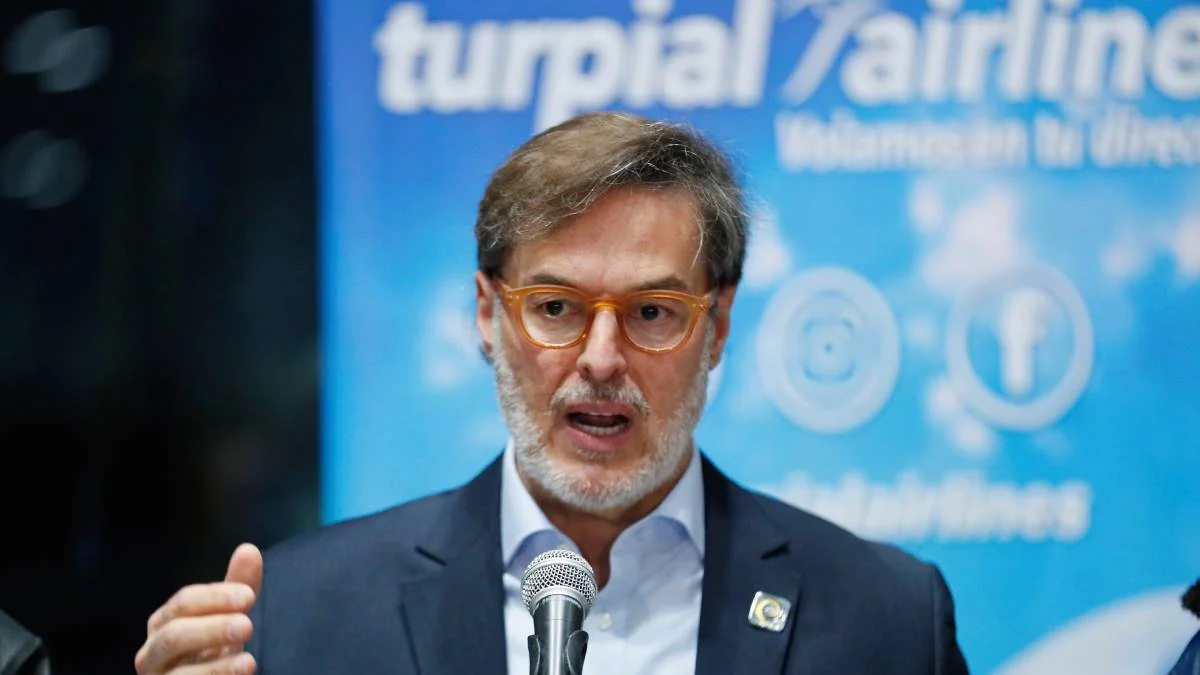 Delcy Rodríguez nombra superchanciller al hispanovenezolano Plasencia, compañero de viaje en el Delcygate