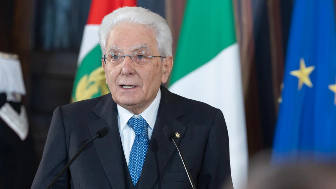 Mattarella: 'Il 2 giugno 1946 gli italiani segnarono la svolta nel Paese'