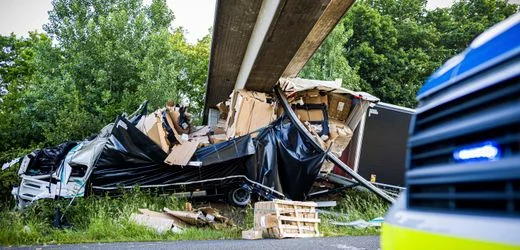 A2 bei Hannover: Zwei Tote nach Unfall bei Hannover – Verkehr auf Autobahn eingeschränkt