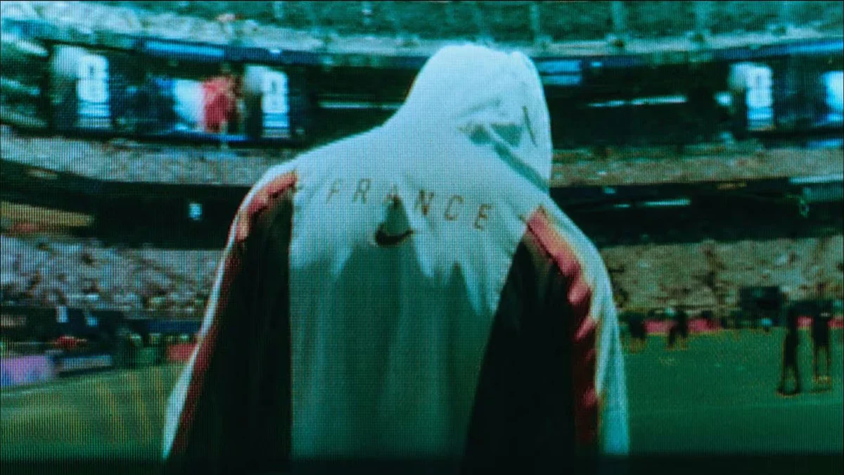 Una figura de Francia borró todo su Instagram y solo sube fotos del Mundial sacadas a un televisor: la historia detrás de las imágenes