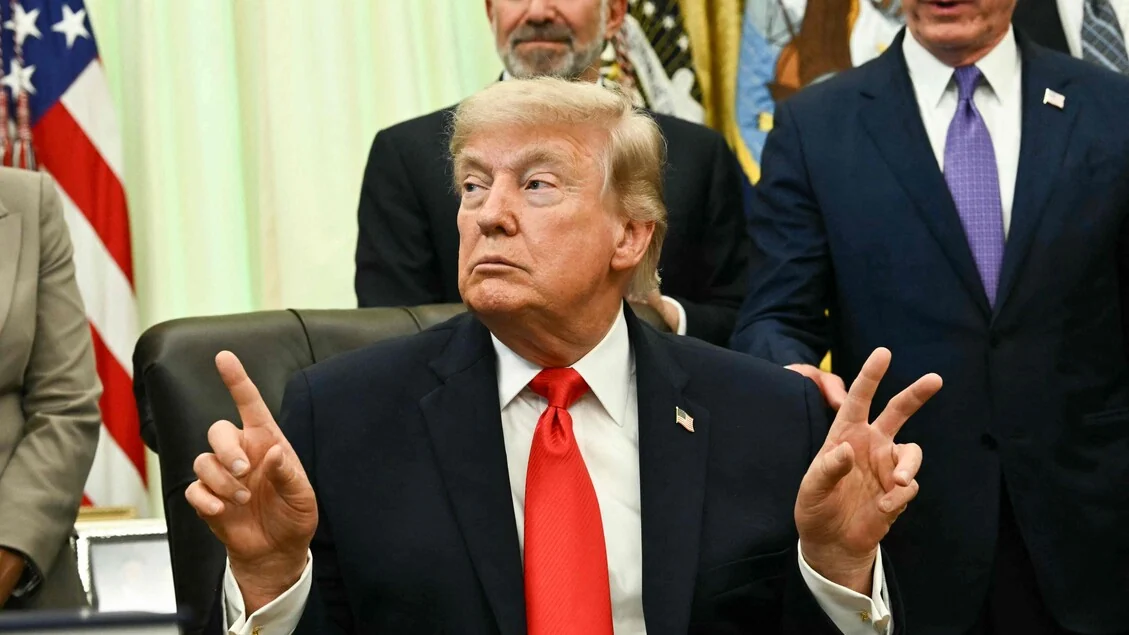 Trump celebra in pompa magna i suoi 80 anni e vola al G7