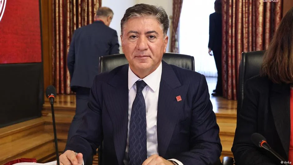 CHP'li Emir'den "topluca DSP'ye katılma" iddiasına yanıt