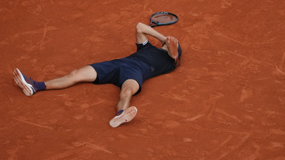 Alexander Zverev wins the French Open to finally earn a 1st Grand Slam title