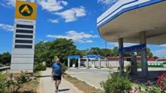 No fuel for sale as Ukraine's blockade of Russian-occupied Crimea takes effect