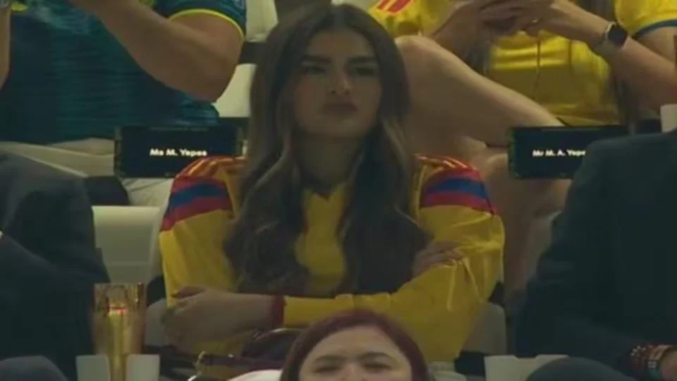 Misteriosa mujer captada en el partido de Colombia ante República Democrática del Congo se hizo viral: es hija de un excapitán de la Tricolor