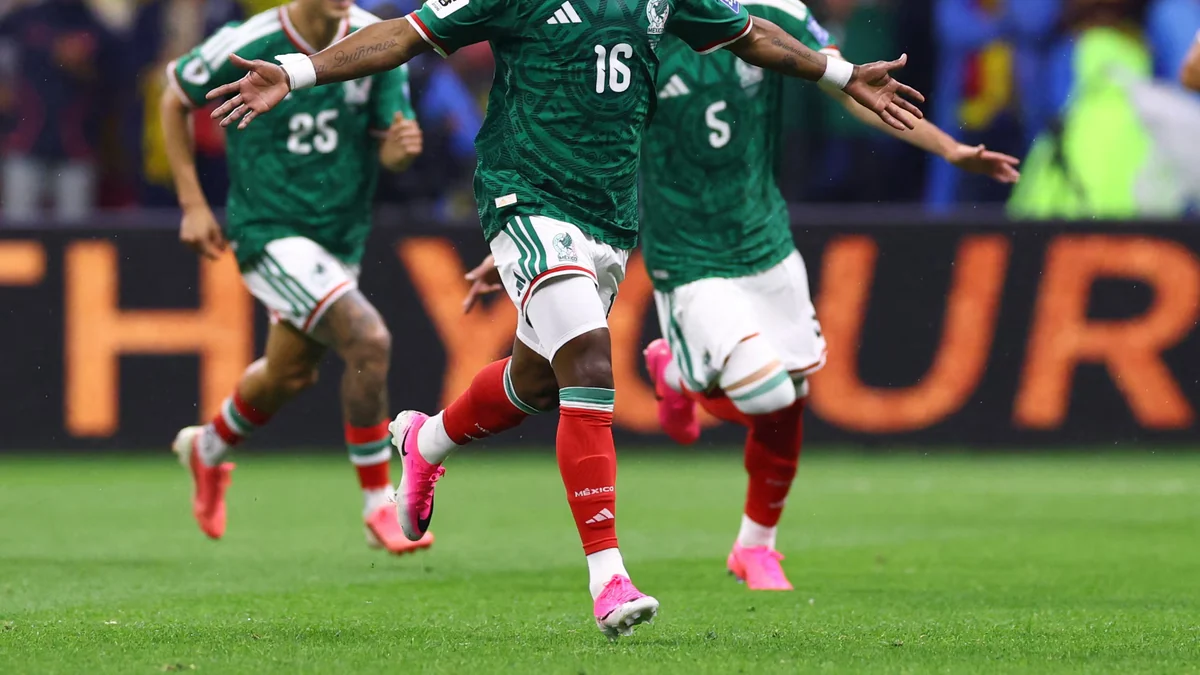 Cuadro por cuadro: Así fue el tremendo gol de Julián Quiñones que despertó el sueño de México ante Ecuador
