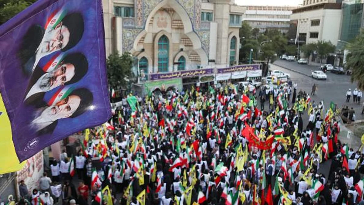 Guerra in Iran, news di oggi. Accordo di pace raggiunto, venerdì la firma in Svizzera e la riapertura di Hormuz. Crolla il petrolio