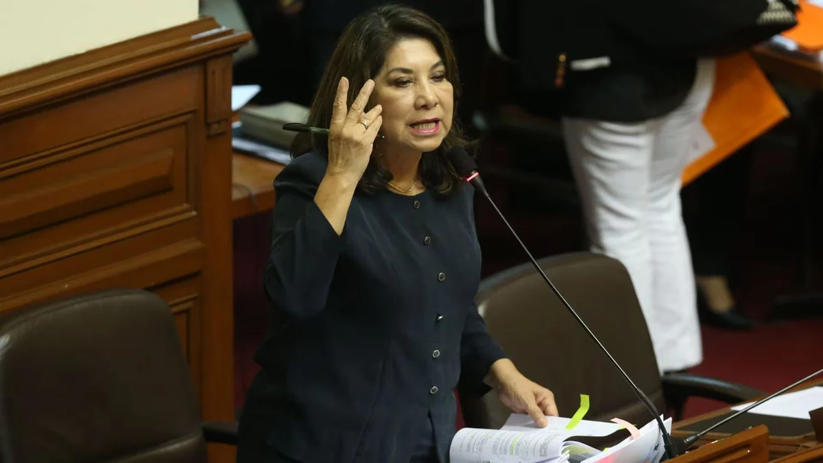 Martha Chávez a Marisol Pérez Tello: “Es un monstruito por dentro, engañó al PPC y es una extrema roja”