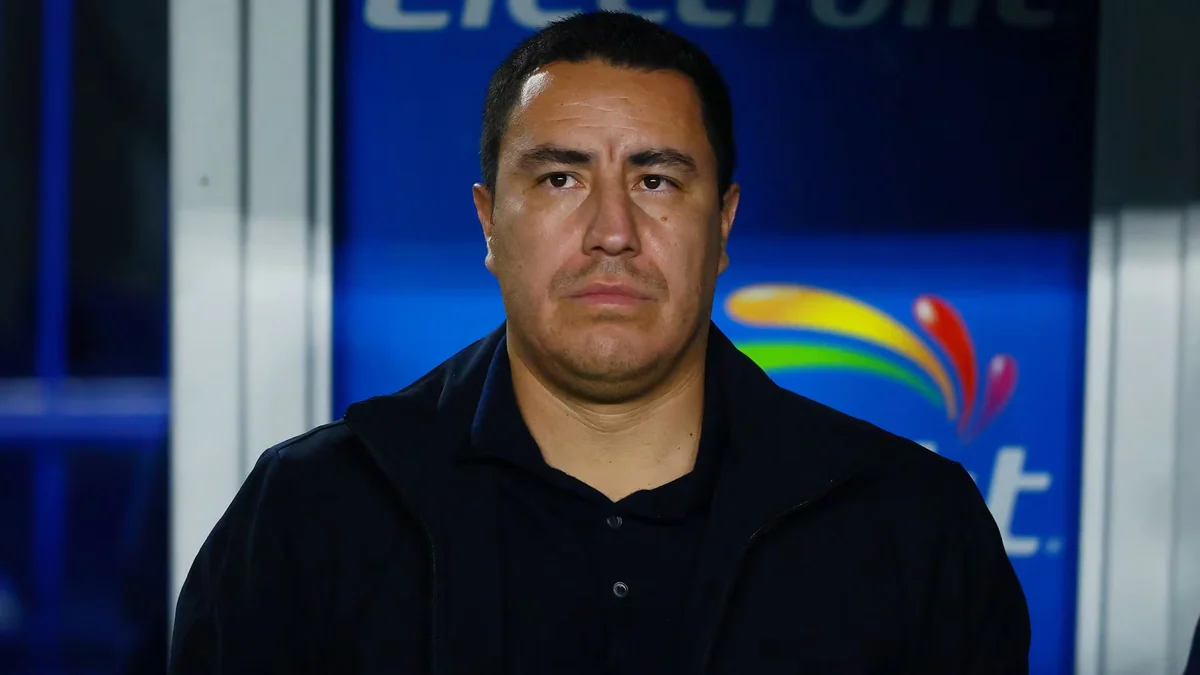 Es oficial, Pumas confirma salida de Efraín Juárez luego de ser subcampeón