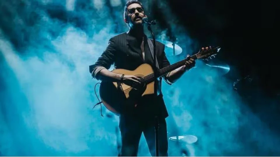 Álex Ubago celebra 25 años de su debut discográfico con una serie de conciertos por Colombia: todo lo que debe saber