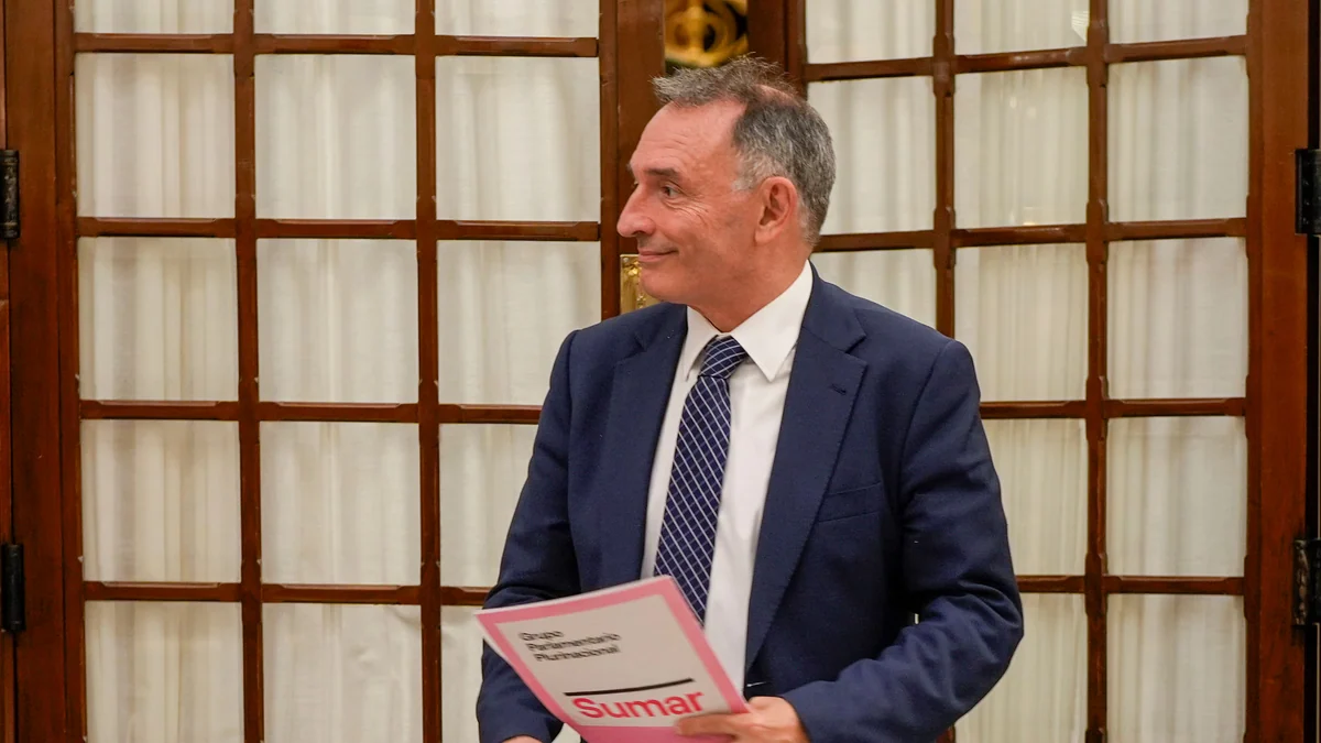 Sumar propone una ley para que los policías puedan afiliarse a sindicatos de clase como UGT y CC OO