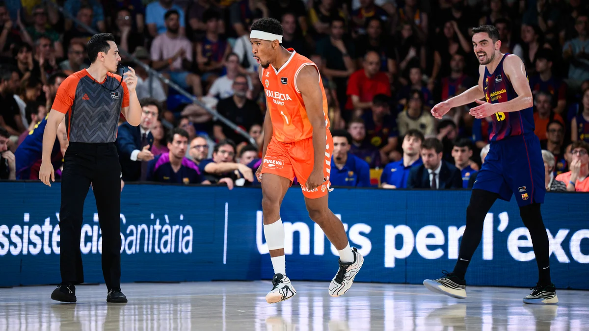 El Valencia Basket arrolla al Barça en el Palau, conquista su segunda liga y culmina una temporada para el recuerdo