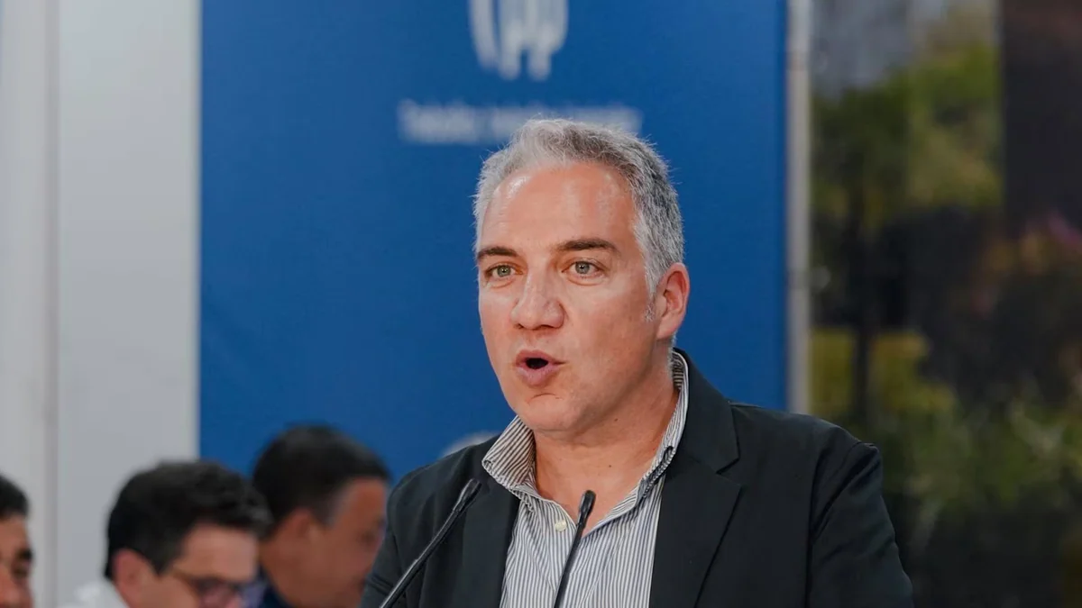 Bendodo: Andalucía tiene motivos para dar la espalda a Sánchez por retirar medios contra incendios, pero no lo hará