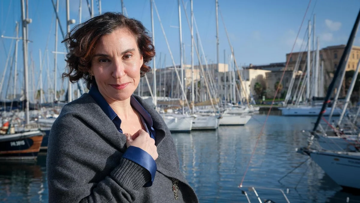 Stefania Auci: “Contro l’odio psicologi nelle scuole per aiutare i ragazzi”