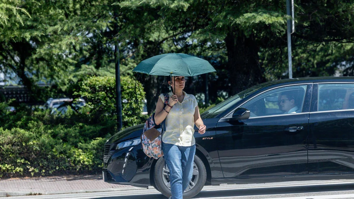 Ocho comunidades en aviso por tormentas y cuatro por altas temperaturas este domingo